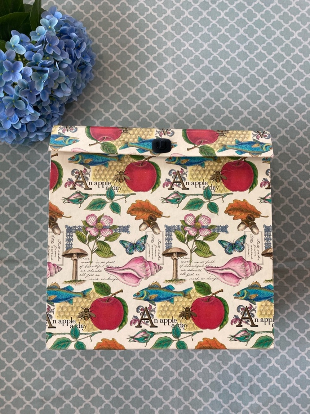 Memory Express Vintage Nature Pattern 12x12 Scrapbook Paper Accordion Storage